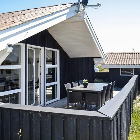 3 Bedroom Gorgeous In Hvide Sande Bjerregård